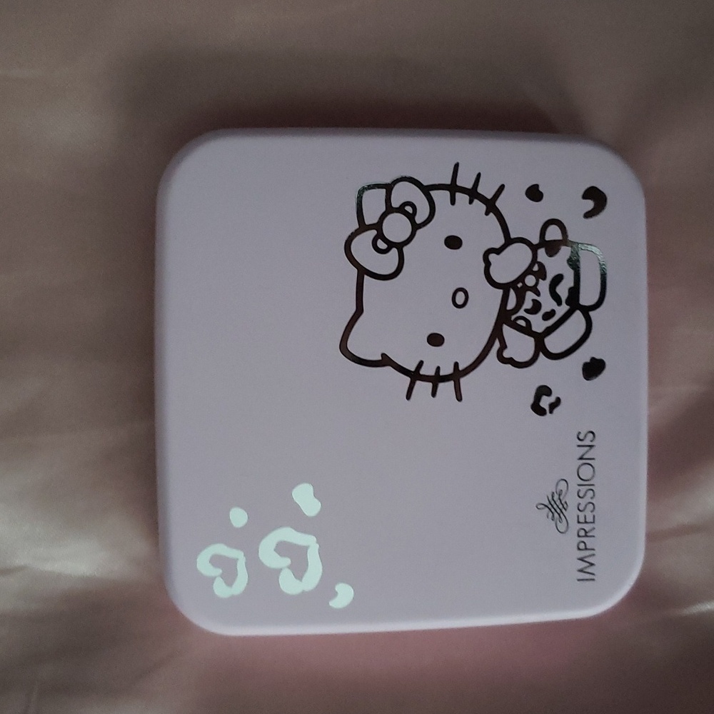 Hello kitty compact mirror